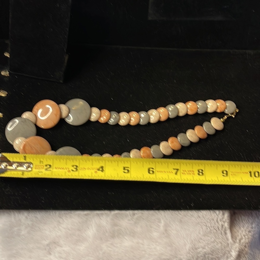Avon-1990- Vintage - Neutral Hues Necklace - Picture 4 of 6